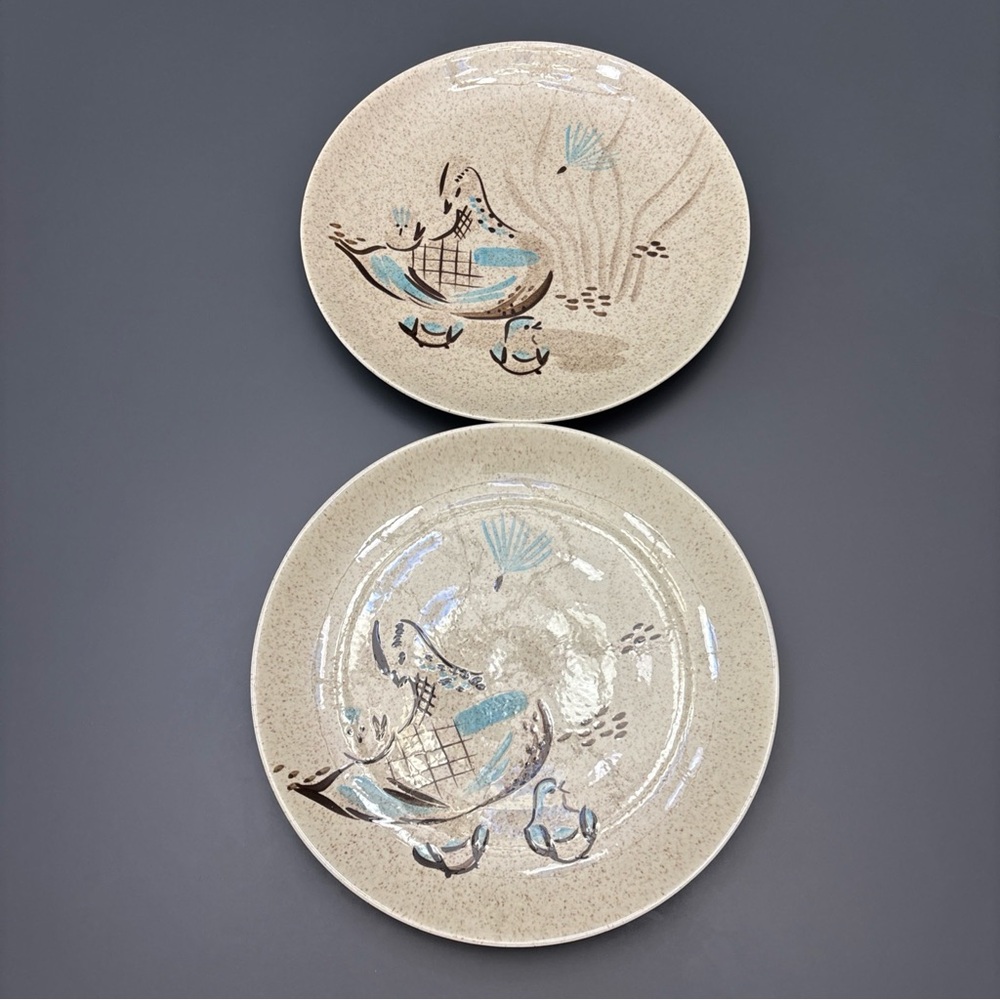 Red Wing Pottery Bob White 10 3/4” Dinner Plate Quail Design Hand Pntd USA 2 Pcs